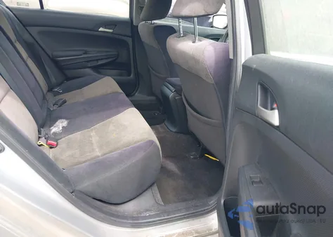 2010 Honda Accord 2.4 Lx z USA, uszkodzony, nr VIN 1HGCP2F36AA158281